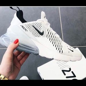 Nike Air Max 270
